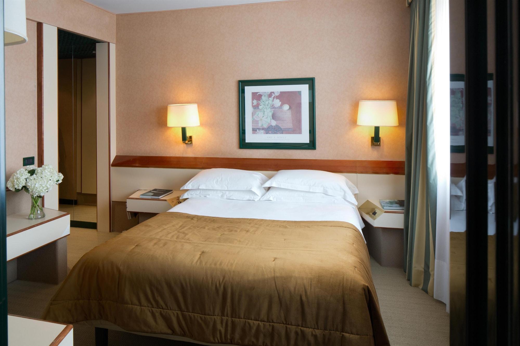 Starhotels President 4*