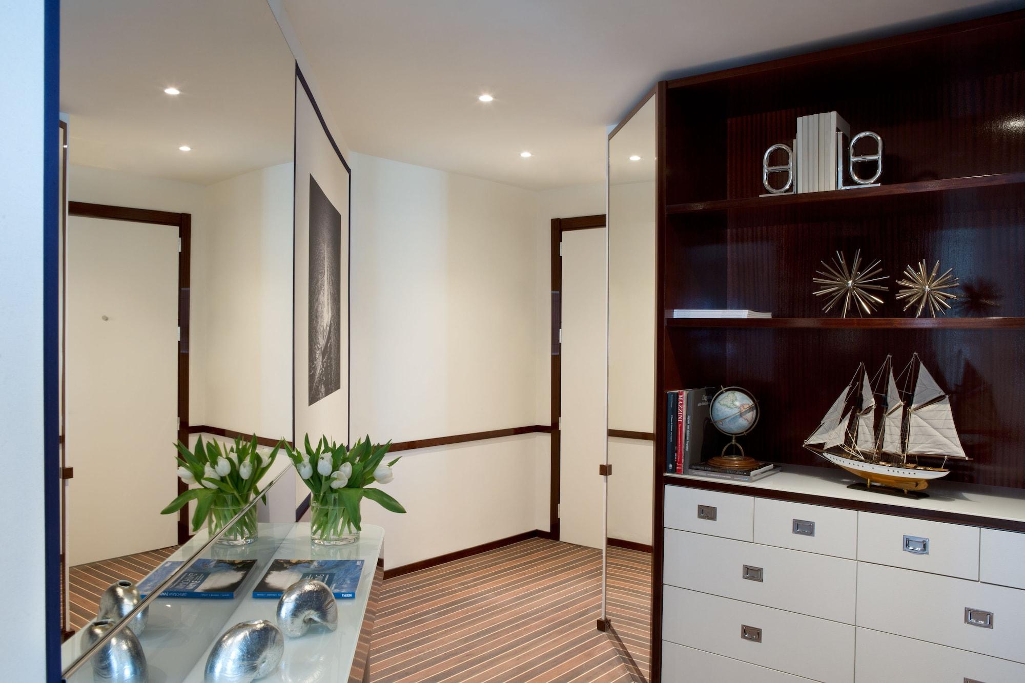 Starhotels President 4* Genoa